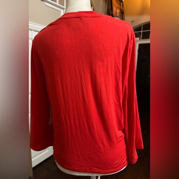 Karen Kane Red Soft Twist Front Top Size Medium 3/4 Bell Sleeves NWT - Picture 10 of 10